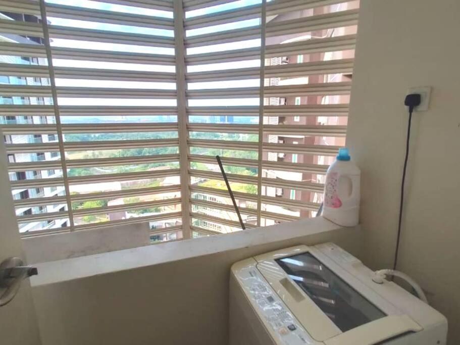 Ferienwohnung Afiniti Residensi Legoland Medini Nusajaya  Exterior foto