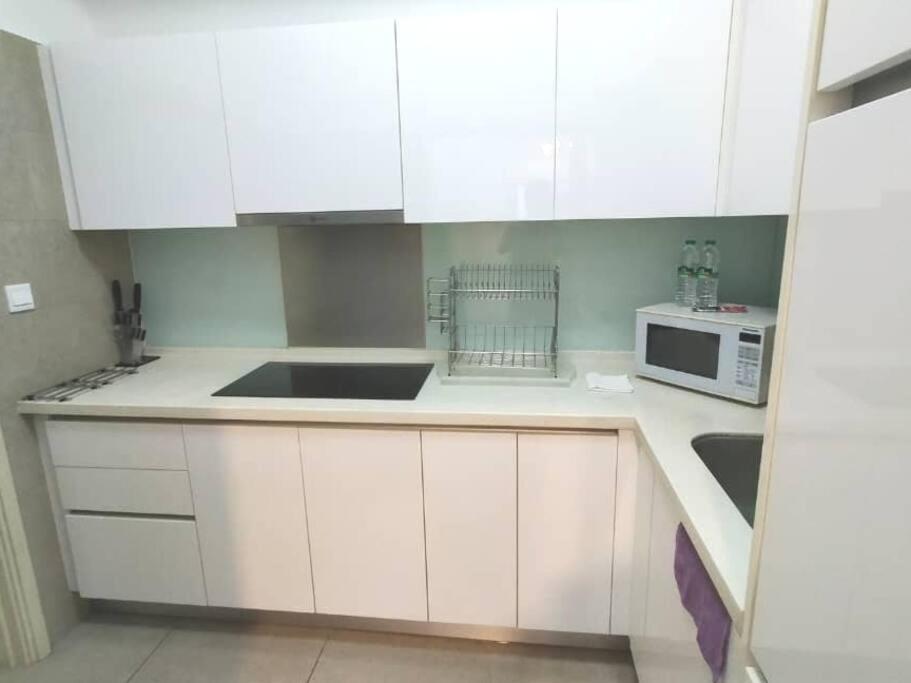 Ferienwohnung Afiniti Residensi Legoland Medini Nusajaya  Exterior foto