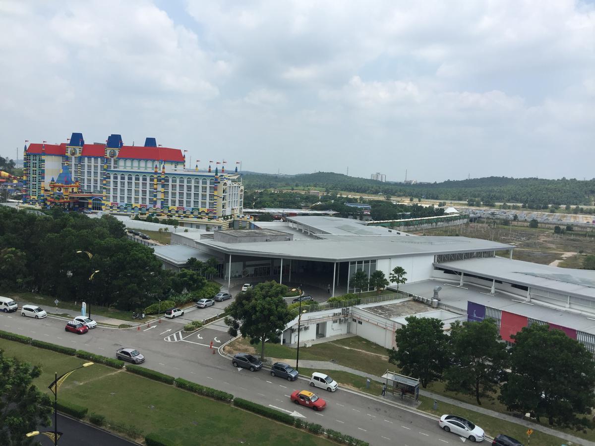 Ferienwohnung Afiniti Residensi Legoland Medini Nusajaya  Exterior foto
