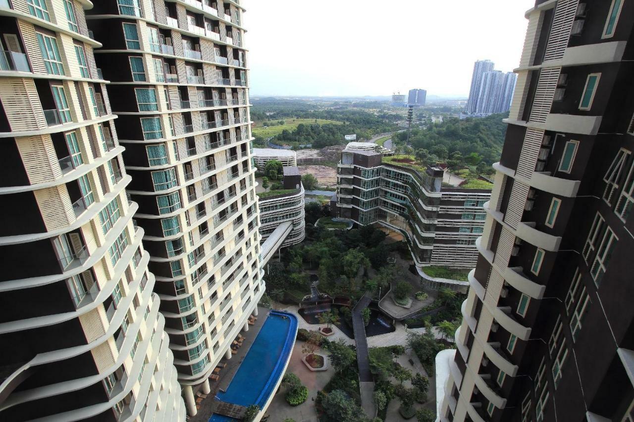 Ferienwohnung Afiniti Residensi Legoland Medini Nusajaya  Exterior foto